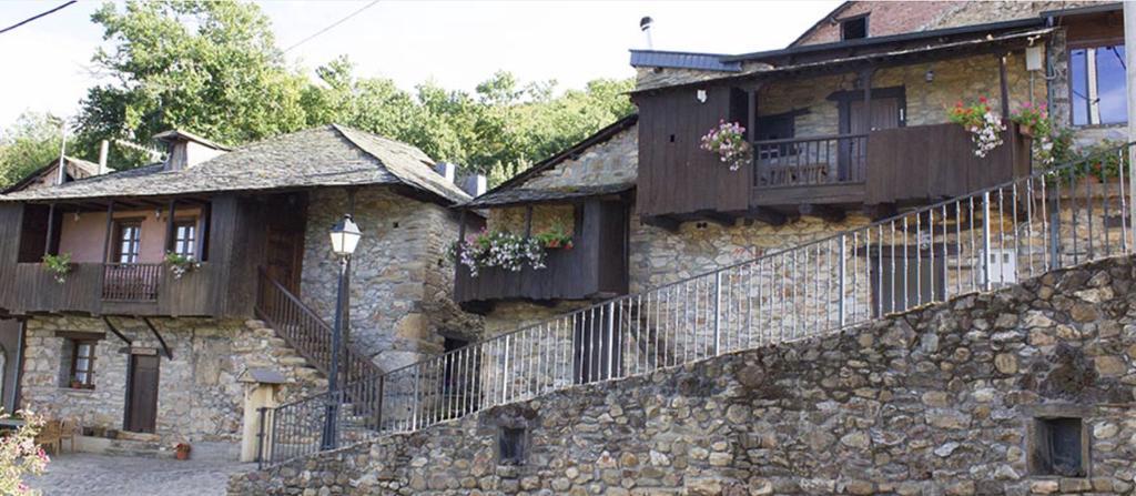 Hotel Rural El Lagar De Las Medulas Orellan Екстер'єр фото