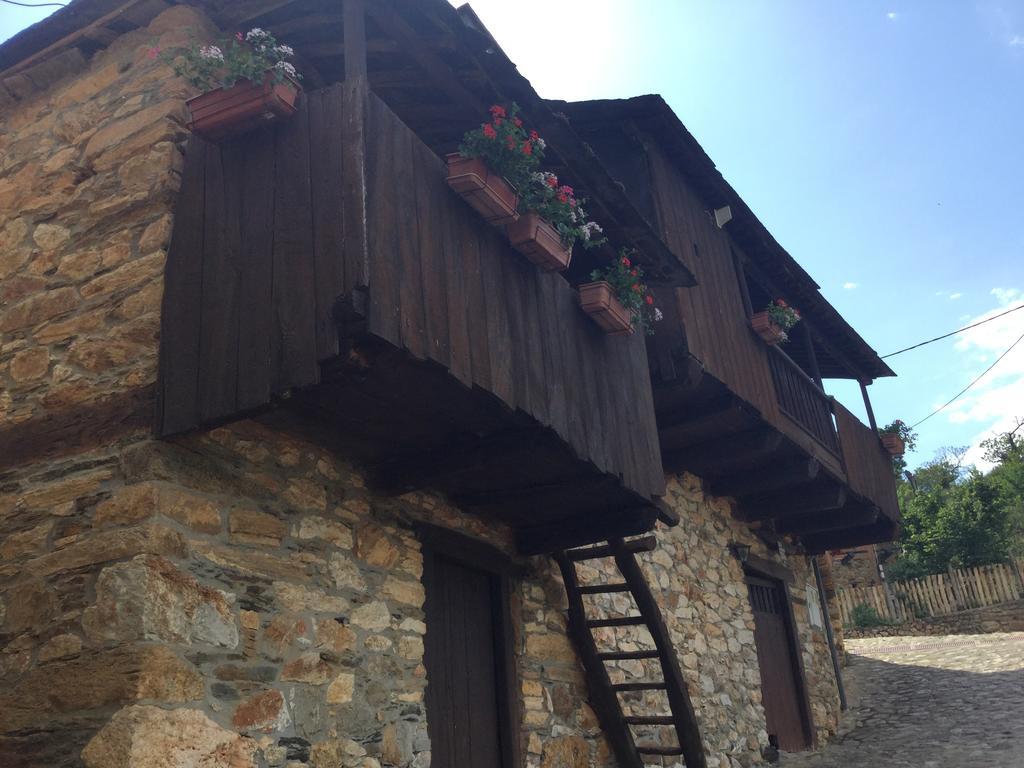 Hotel Rural El Lagar De Las Medulas Orellan Екстер'єр фото