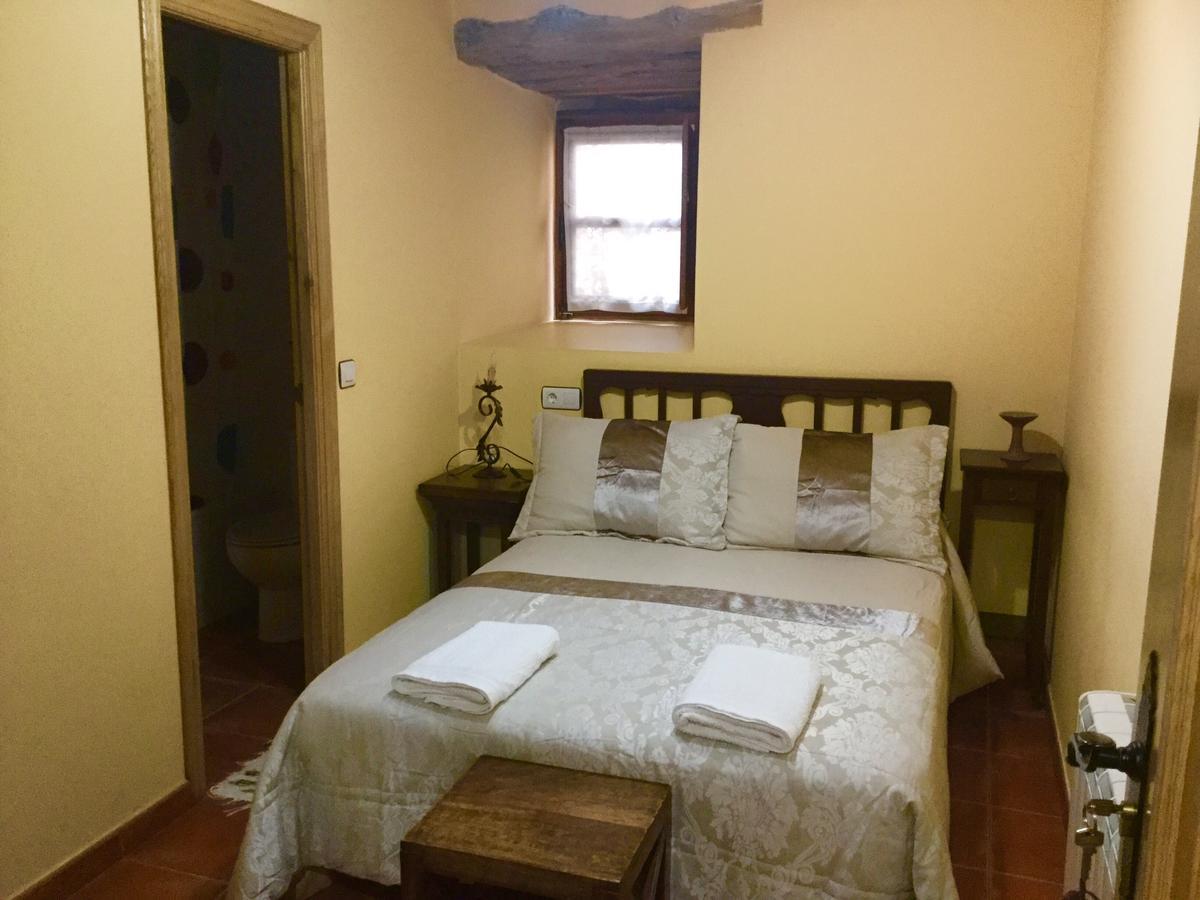 Hotel Rural El Lagar De Las Medulas Orellan Екстер'єр фото